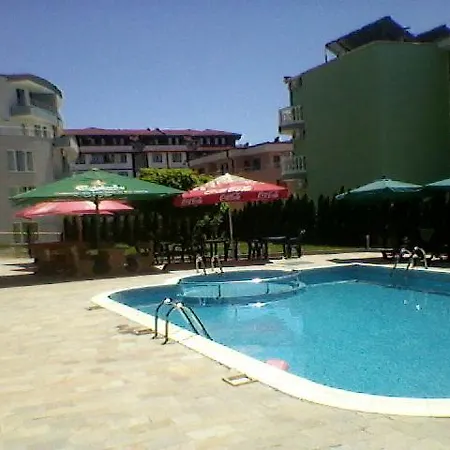 Femili Diveda Hotel