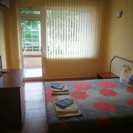 Femili Diveda Hotel